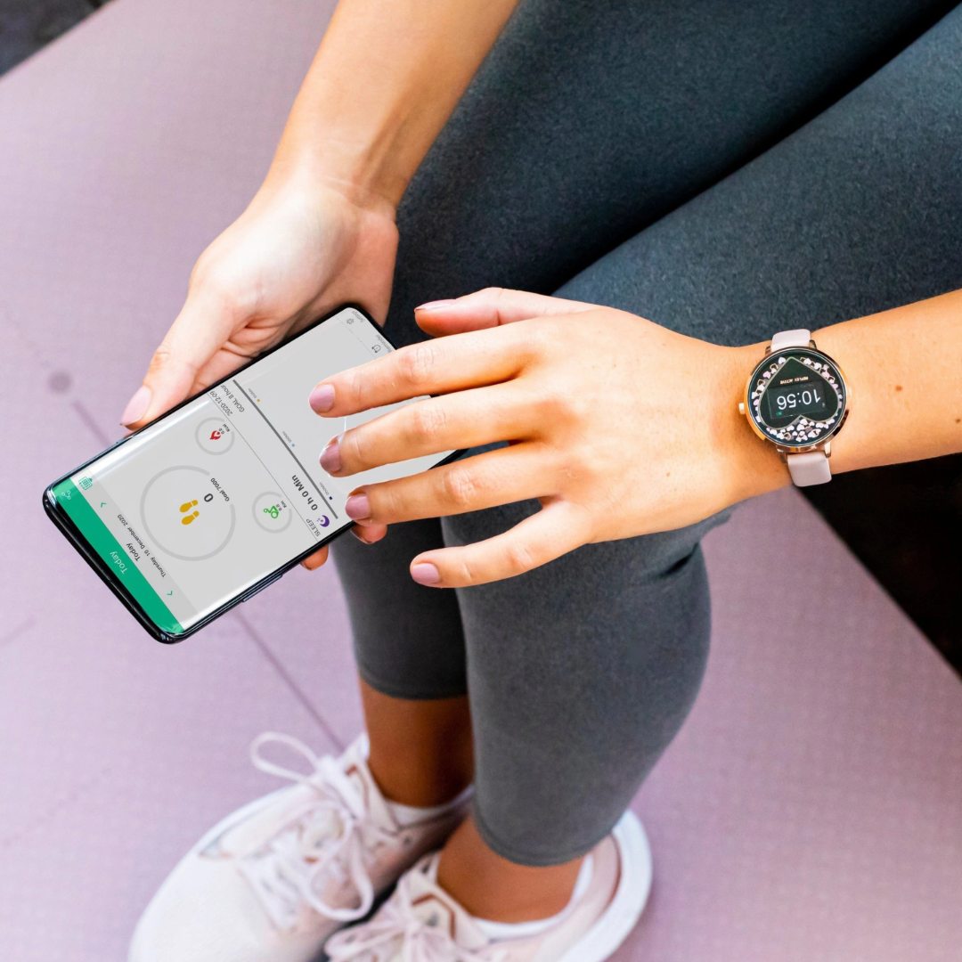 Elegant Fitness Tracker Smartwatch with Health Monitoring & Stylish Design for Women 3